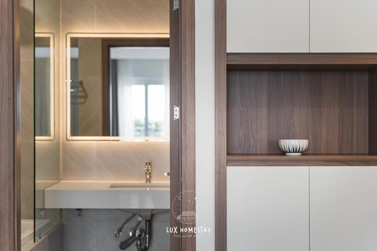Lux Westlake Studio Ханой Экстерьер фото